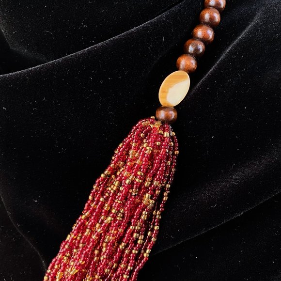 Indian Multi-strand Red & Gold Seed Bead Necklace - Picture 3 of 4